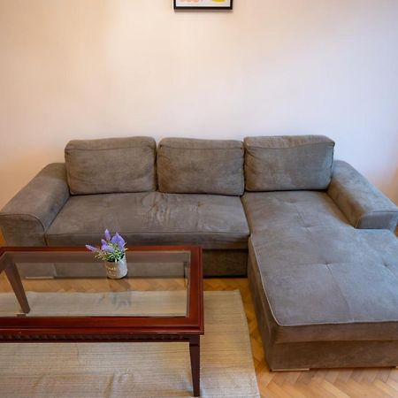 Spacious 1Bdr Apartment Near City Center Sofia Luaran gambar