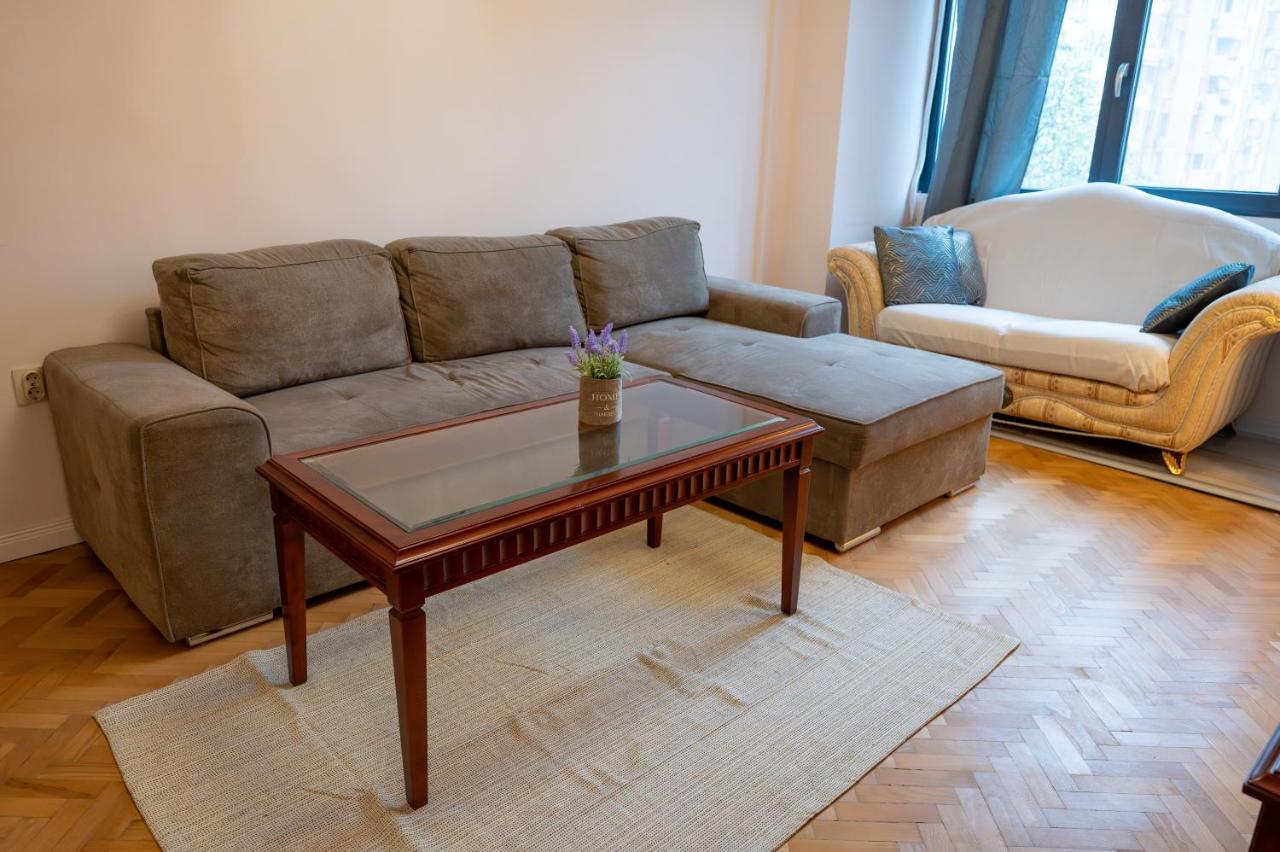 Spacious 1Bdr Apartment Near City Center Sofia Luaran gambar
