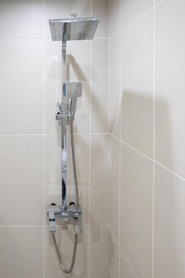 Spacious 1Bdr Apartment Near City Center Sofia Luaran gambar