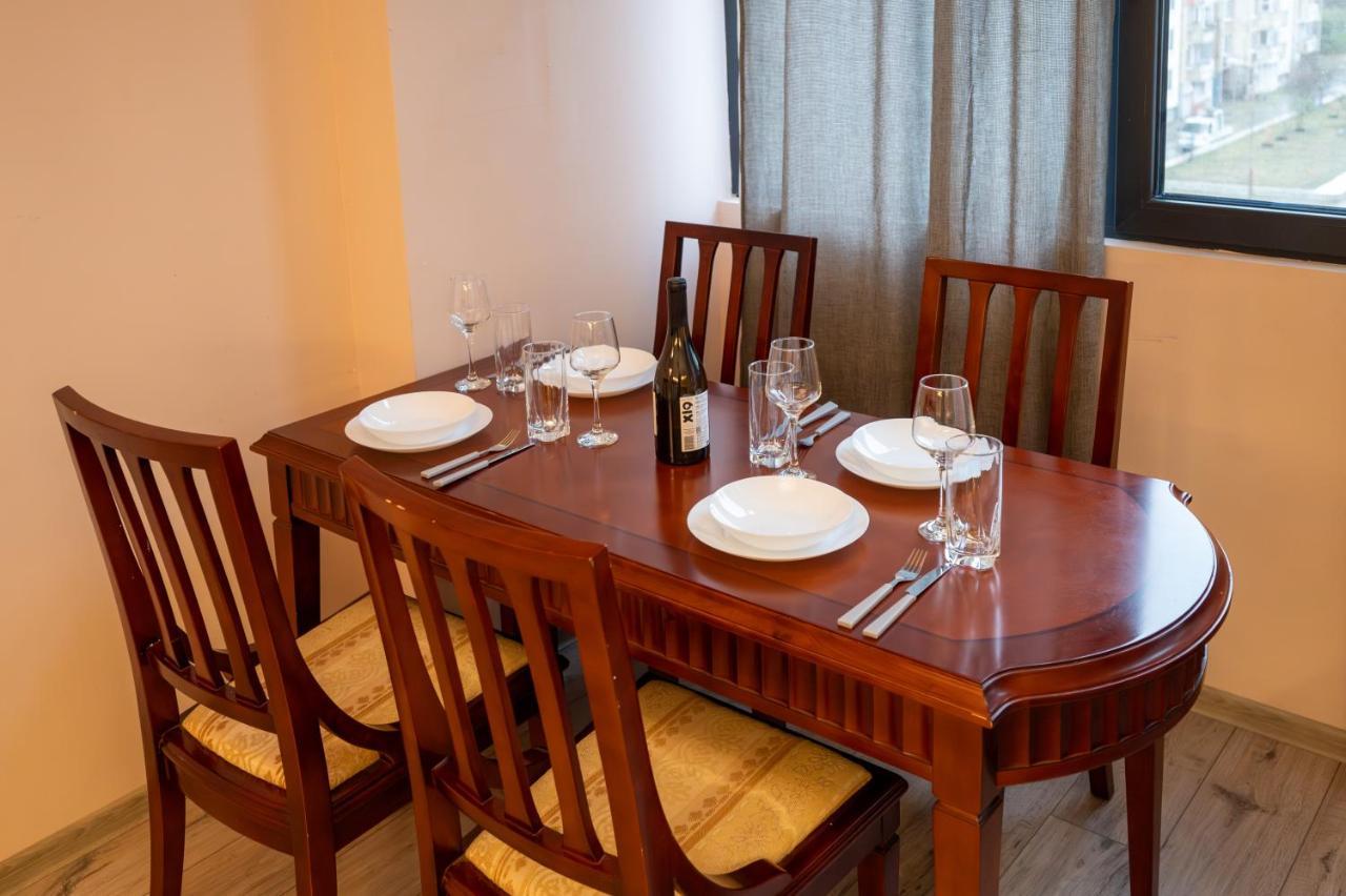 Spacious 1Bdr Apartment Near City Center Sofia Luaran gambar
